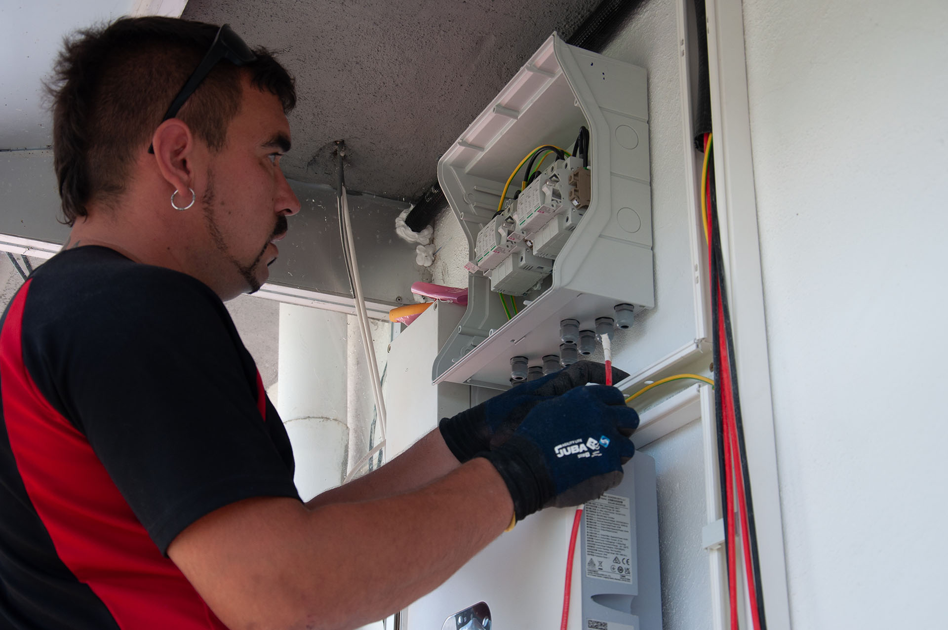 Elduay-Instalaciones-Larraga-Electricidad