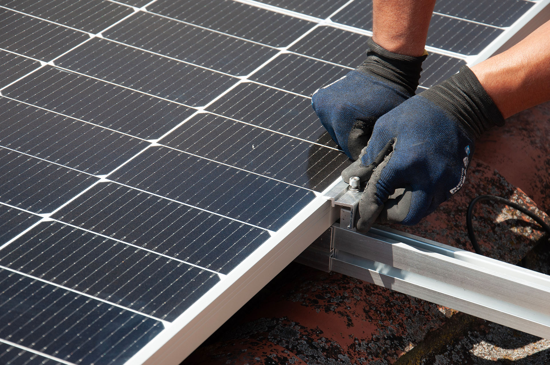 Elduay-Instalaciones-Larraga-Electricidad